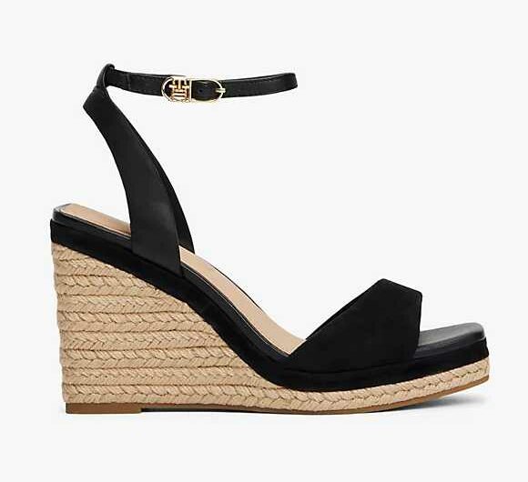 Comment porter des chaussures à talons compensés